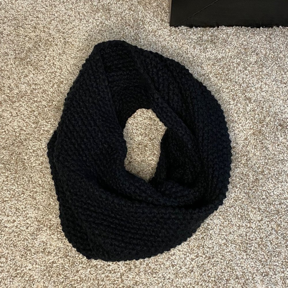 Black Infinity Scarf